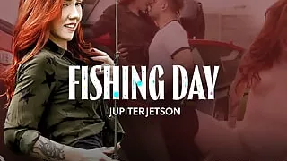 She Wants to Fuck Instead of Fishing - Virtual Real Porn