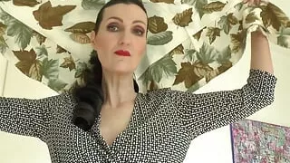 Beautiful Silk Headscarf Fashion Show Autumn Scarves Lady Victoria Valente Headscarf Mistress