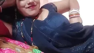 ????The husband's friend had come home to call his husband.