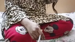 Girlfriend k Sath late night mastiya????