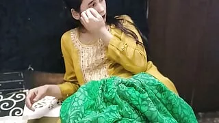 Larki Apni Chut Me ungli Dal rhi thi Mms viral Ho gya