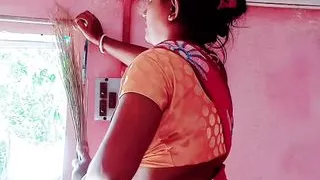 BANGLA BHABHI maid said to increase the salary, the employer increased the salary