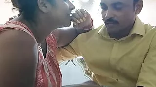 Naughty Desi Bhabhi wants to test delivery boy's Dick ---Naughty Hindi audio