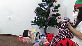 Mature Student Doesn't Go To Class And Stays Masturbating On Christmas