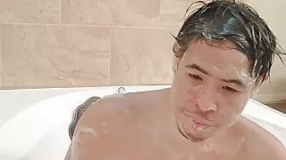 Enjoying a Super Mega Bubblebath Solo