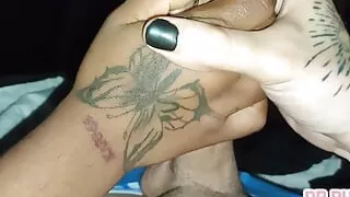 Handjob with Double Hand Until I Jaculate a Lot of Sperm with the Help of the Tattooed Black Woman