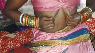 Indian bride apne husband se pehla baar sari me suhaagrat mana ke lund ka pani chut me dali.desi village housewife's viral Hindi sex video
