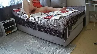 masturbation of a big meaty cougar pussy