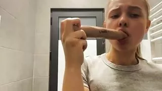 Blowjob with a lot of saliva