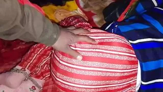 Indian Girl ki baid par gaand chudai thook lagake