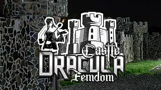 Loading servants, real labour, extreme bruises - Zeida and Luciferia Cruelty