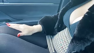 I met a girl on the street and asked her to suck my dick in the car. Cumshot on her big tits