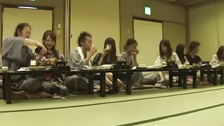 On a company trip to a hot spring, I took a female employee back to my room and had sex with her!