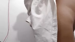 Pahli baar pani nikal ungali karke first time girl masturbating and squirting