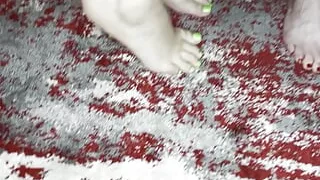 Sinn Sage, Ela Darling And Jessa Flux Play With A Strap On!