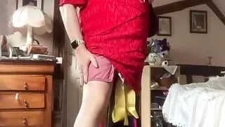 In outfit with a vintage red dress from Sunday for a day