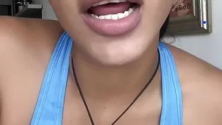 She loves to lick and suck her armpits -amateur couple- nysdel