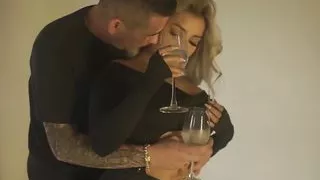 Hard Fuck with a Beautiful Colombian After a Few Drinks on the Balcony- Ft Natydelgado