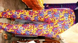 Bhabhi meet a virgin boy in home