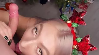 New Year's Gift From Hot Blonde Was Waiting for Me Under the Christmas Tree - Swallowing Cum