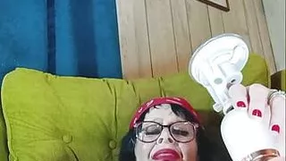 Big T Puts a Hurting and Shes a Squrting