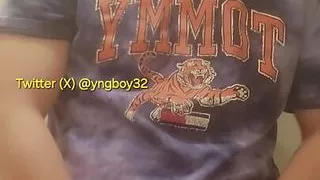 Young boy jerks off in the toilet and cums in her hand ????