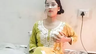 Step sister ko ghar ghus ke choda