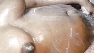 Aunty beautiful bathing today I saw.