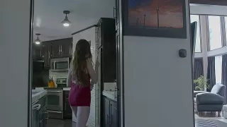 Brünettes Girl von ihrem schwarzen Stiefvater anal gefickt