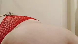 Big Ass BBW fucks a vibrating dildo on the floor