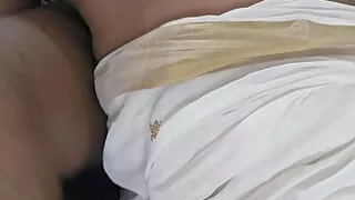 Desi mallu wife in saree foreplay with lover