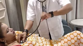Desi Bhabhi Invites Her Doctor Boyfriend Home And Has Sex