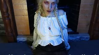 Alt-girl fingering her wet pussy vibrator cumming for stepfather on video call-Plotwichka