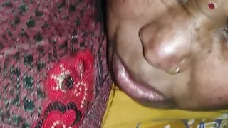 Nase Mein Desi Bhudhi Wife Ko Raat Mein Bohat Choda