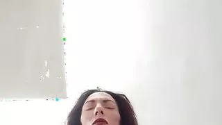 Masturbates with a 22cm Cock