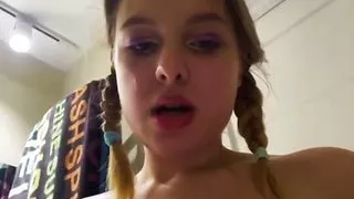 Squirting and hot deep thinking