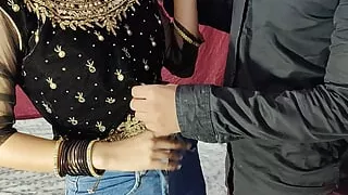 Stepsister party me jaa rahi thi to use rok ke pel diya