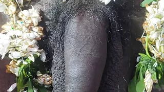 Marathi aunty handjob with flowers to her step brother