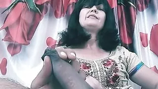 Busty MILF Having Amateur sex