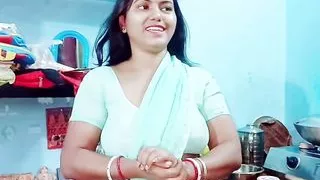 Indian village hot desi girl in the forest viral MMS