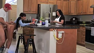 Jada Kai And Krystal Davis In Fucking In Front Of Her Stepmom