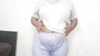 I don't have boyfriend but I'm happy