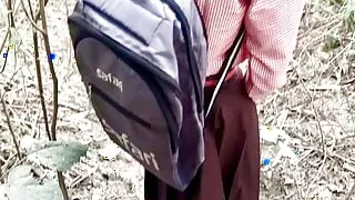 Indian desi school girl fucked in the forest viral MMS