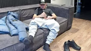 Dude jerked off big cock after college