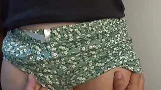 Big Ass Mother-in-law Lets Me Touch Her Before Leaving My Cum in Her Delicious Pussy