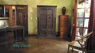 Blonde Milf mit dicken Eutern reitet ihren tätowierten Lover