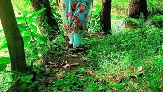 Guy Has Sex with Neighbor Aunty