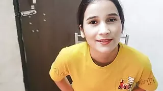 Indian teacher ne apne student ko sikhya pani kaise nikala jata hai