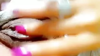 Screaming Moanimg Pussy Play