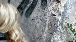 EroticOnly Camgirl makes mega hot show outdoors!